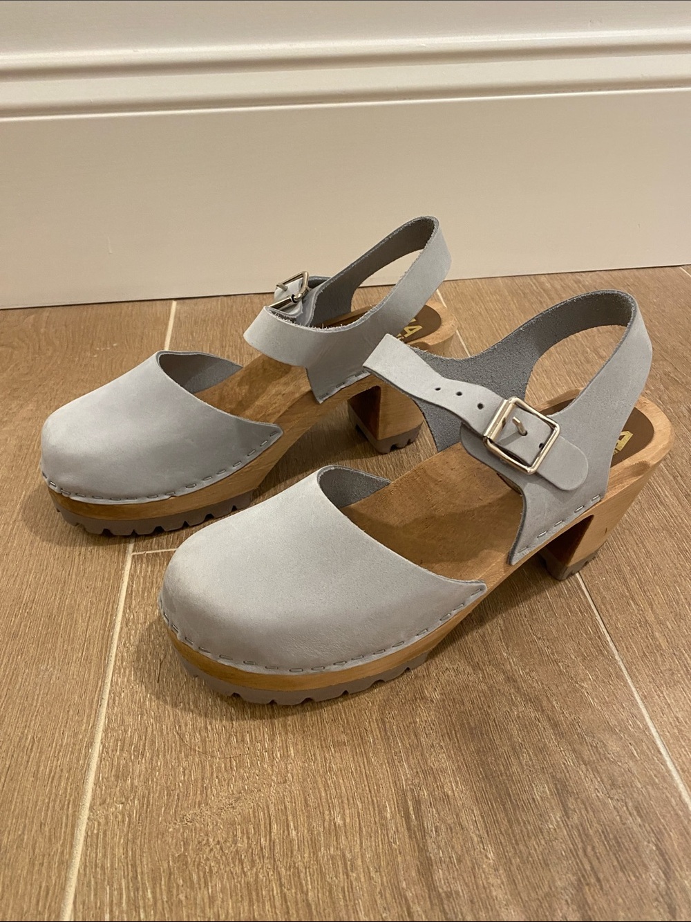 MIA Light Gray Suede Slingback Clog Heels with Buckle